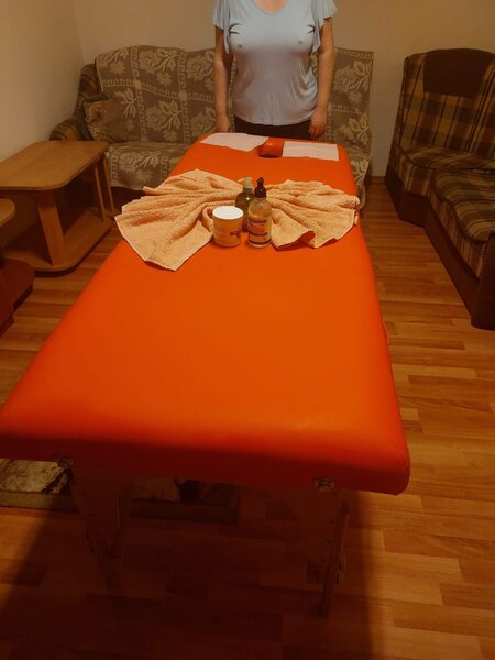 Doamna matura,